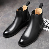 Bota Masculina de Couro Elegance - Conforto e Estilo para o Inverno