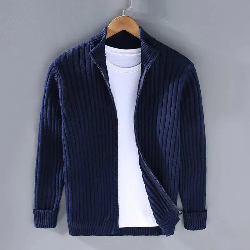 Cardigan Masculino com Zíper e Gola Alta - Outono/Inverno 2024